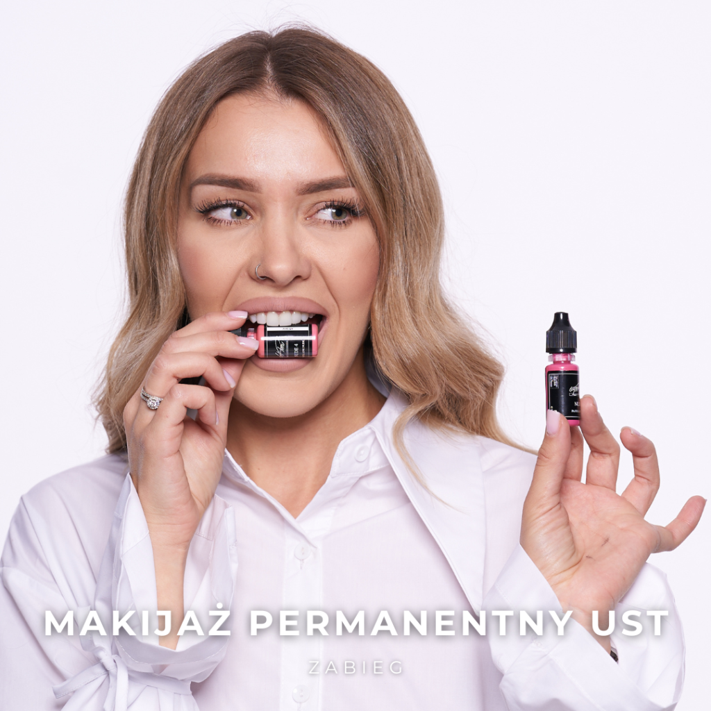 Makijaż permanentny ust wykonany przez Klaudię Kitę w Krakowie, z idealnym konturem i wyrównaną asymetrią ust.